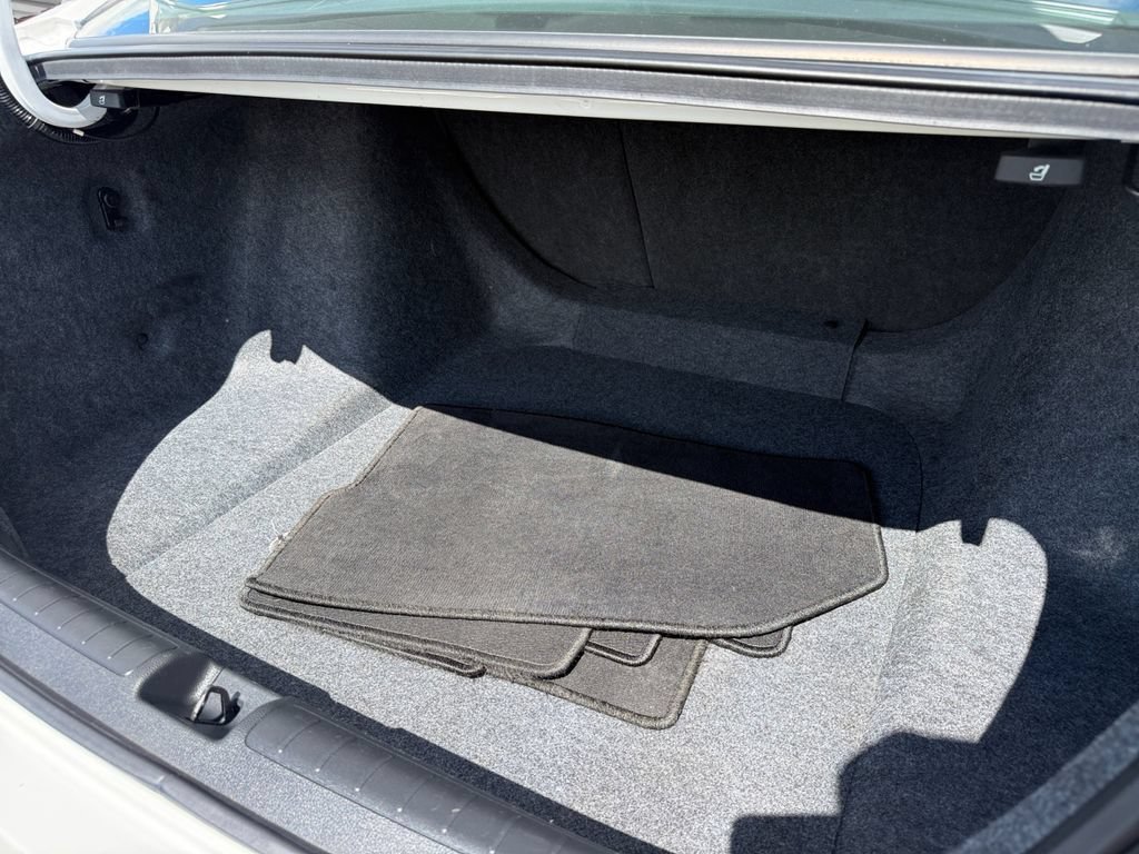 Used 2018 Honda Accord EX image 19