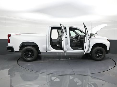 Used 2022 Chevrolet Silverado 1500 LT Trail Boss w/ Safety Package AWD/4WD image 31