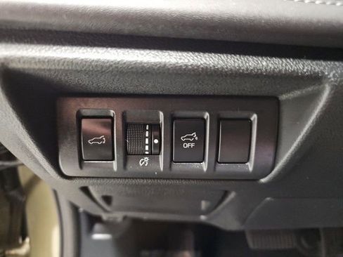 Used 2025 Subaru Outback Touring XT image 17