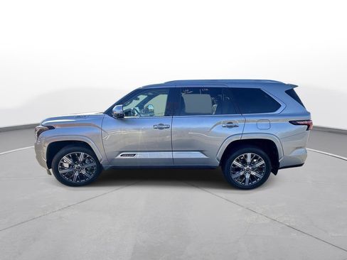 Used 2023 Toyota Sequoia Capstone image 9