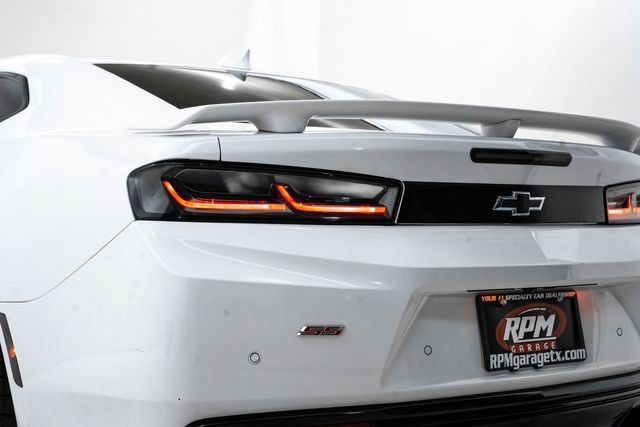 Used 2016 Chevrolet Camaro SS RWD image 10