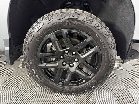 Used 2024 Chevrolet Silverado 1500 LT Trail Boss w/ LT Trail Boss Premium Package image 10