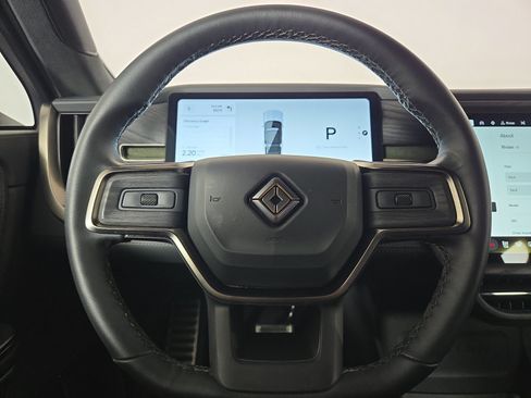 Used 2024 Rivian R1S Adventure AWD/4WD image 28