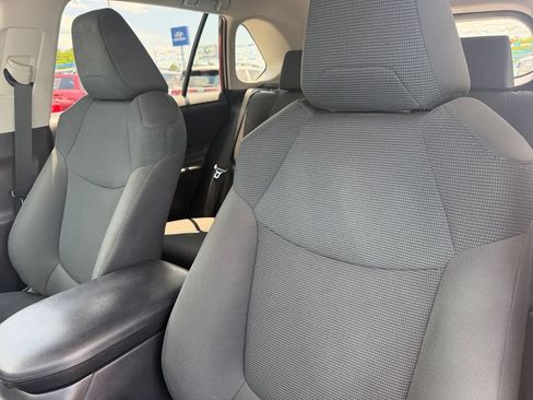 Used 2023 Toyota RAV4 LE AWD/4WD image 13