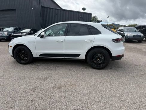 Used 2019 Porsche Macan AWD/4WD image 16