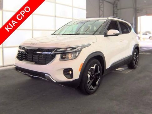Certified 2025 Kia Seltos EX w/ EX Sunroof Package FWD image 1