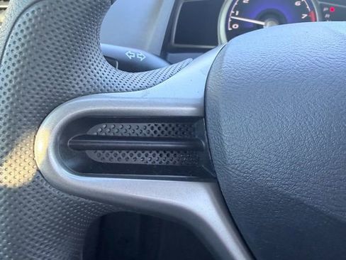 Used 2010 Honda Civic LX image 24