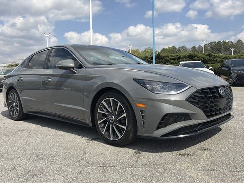 Used 2022 Hyundai Sonata Limited w/ Cargo Package image 30