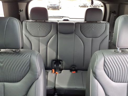 Used 2025 Hyundai Palisade Calligraphy image 15