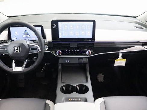 Used 2024 Honda Prologue Touring image 17