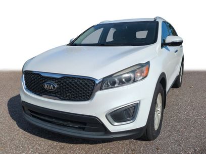 Used 2016 Kia Sorento LX w/ LX Convenience Package