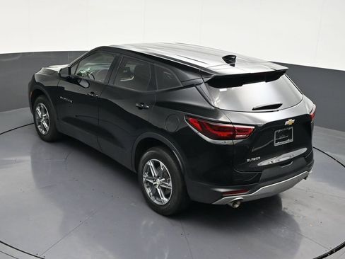 Used 2023 Chevrolet Blazer LT FWD image 18