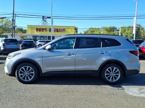 Used 2017 Hyundai Santa Fe SE w/ SE Premium Package 02 AWD/4WD image 7