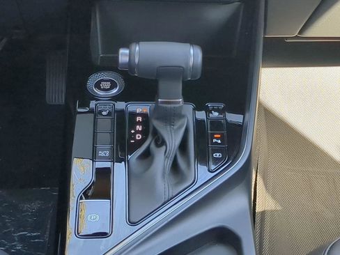New 2025 Kia Niro EX image 13