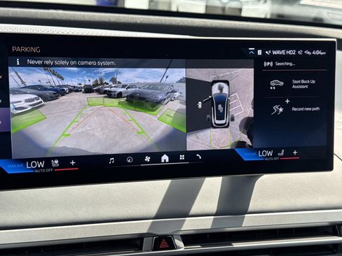 Used 2026 BMW iX xDrive60 image 24