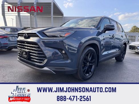 Used 2024 Toyota Grand Highlander Limited image 1