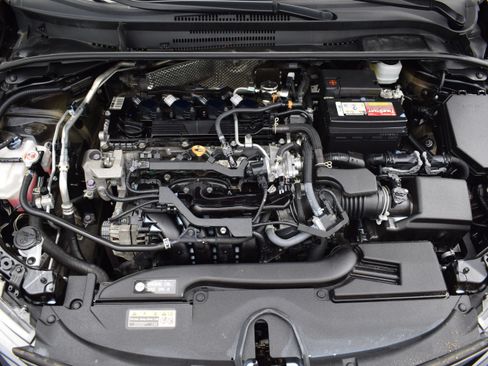 Used 2024 Toyota Corolla LE FWD image 9