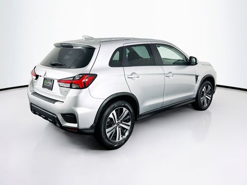Used 2025 Mitsubishi Outlander Sport SE image 9