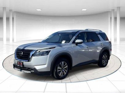 Certified 2025 Nissan Pathfinder SL