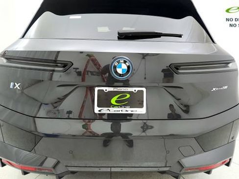 Used 2024 BMW iX xDrive50 w/ Sport Package AWD/4WD image 26