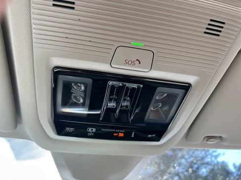 New 2026 Volkswagen Atlas SE FWD image 40