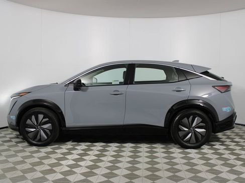 Used 2024 Nissan Ariya FWD image 30