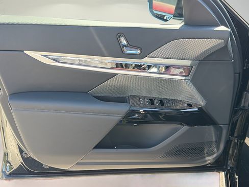 New 2026 BMW i7 eDrive50 w/ Premium Package image 21