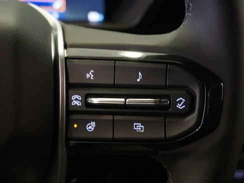 Certified 2025 Chevrolet Colorado LT w/ LT Convenience Package image 20