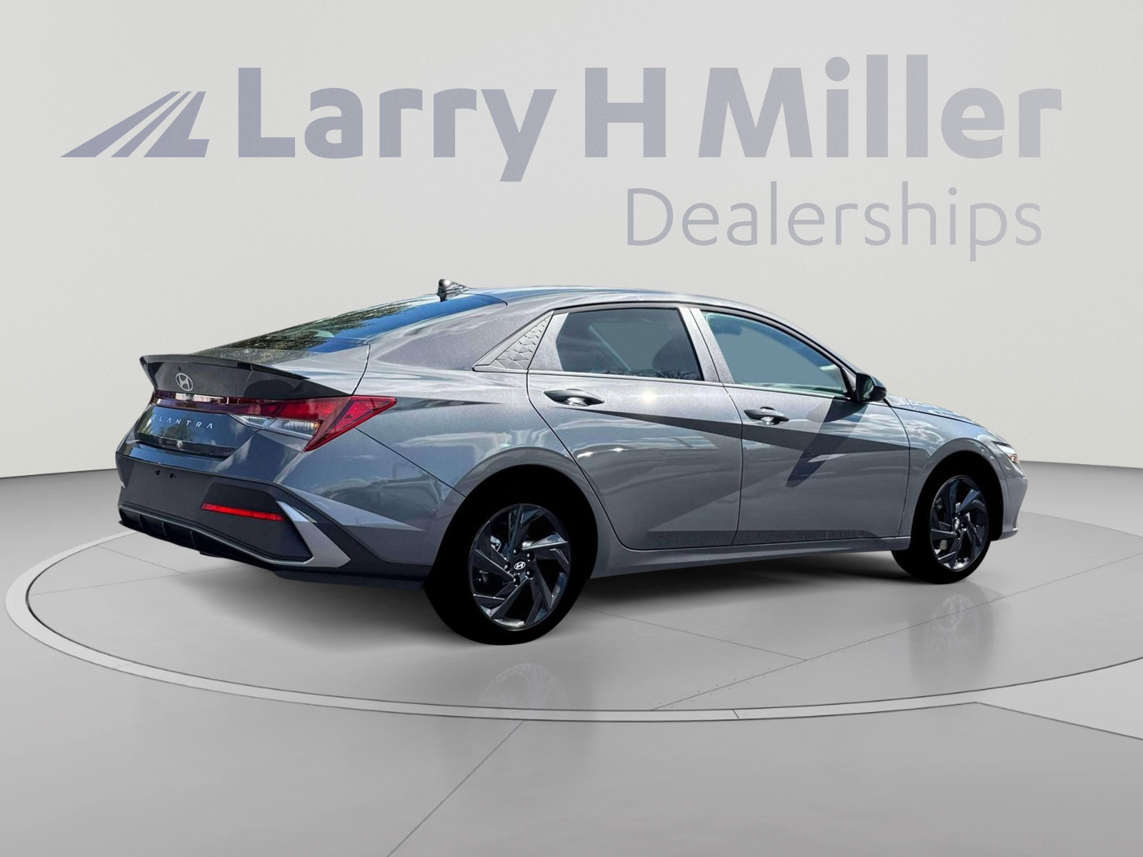 New 2026 Hyundai Elantra SEL Sport FWD image 8