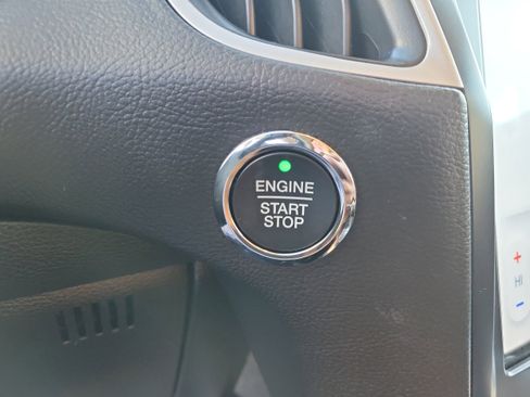 Used 2024 Ford Edge SEL w/ Convenience Package image 23