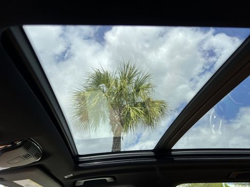 Certified 2024 BMW X5 xDrive40i w/ Premium Package image 28