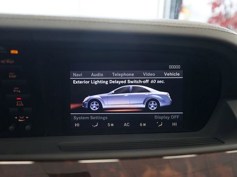 Used 2008 Mercedes-Benz S 550 4MATIC w/ AMG Sport Pkg image 36