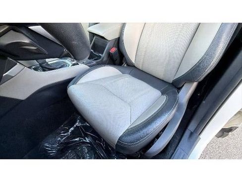 Used 2022 Subaru Forester Limited AWD/4WD image 19