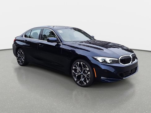 New 2026 BMW 330i Sedan w/ Premium Package image 3
