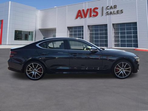 Used 2025 Genesis G70 2.5T RWD image 5