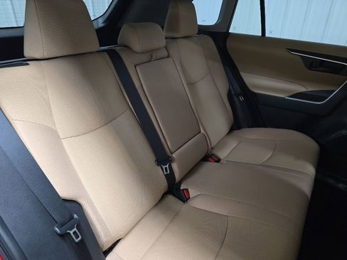 Used 2024 Toyota RAV4 LE AWD/4WD image 16
