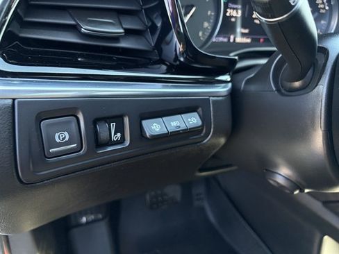 Used 2021 Cadillac XT6 Premium Luxury AWD/4WD image 30