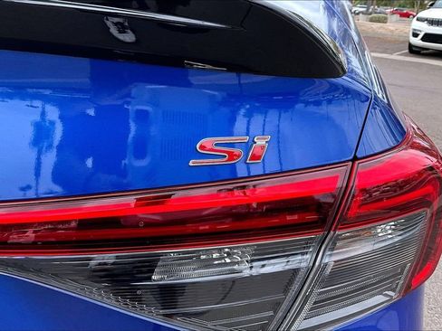 Used 2023 Honda Civic Si image 8