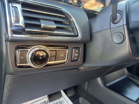 Certified 2021 Lincoln Navigator Reserve w/ Luxury Package image 20