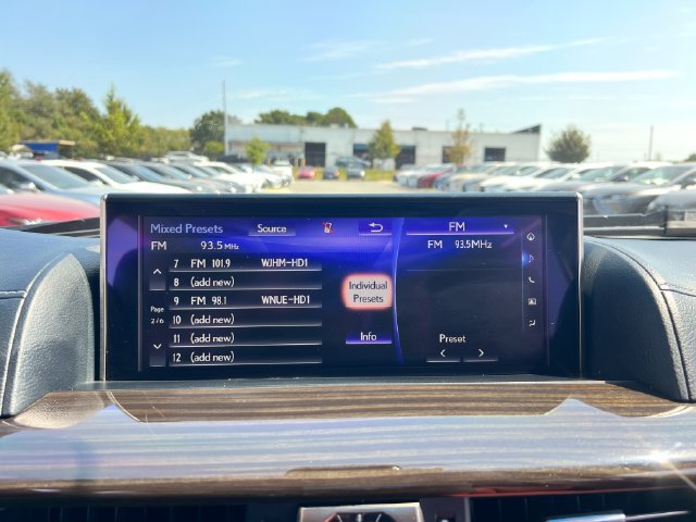 Used 2017 Lexus LX 570 4WD image 21