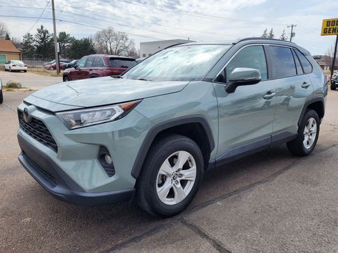 Used 2021 Toyota RAV4 XLE image 4
