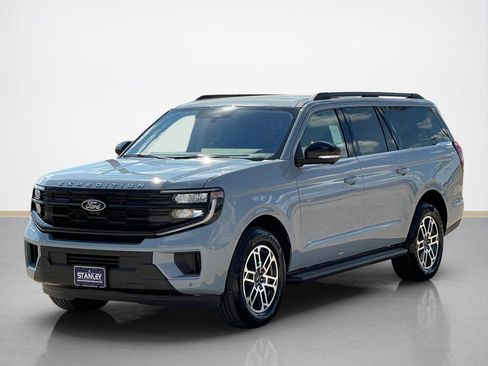 New 2025 Ford Expedition Max Active image 3
