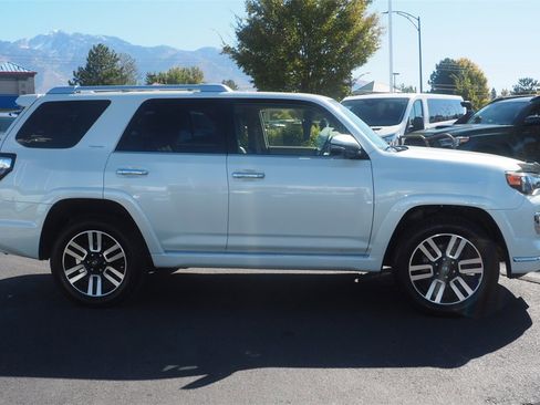 Used 2022 Toyota 4Runner Limited image 4