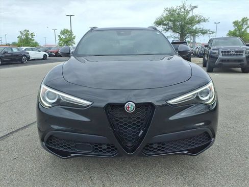 Used 2020 Alfa Romeo Stelvio Ti Sport w/ Quick Order Package 22S Sport AWD/4WD image 4