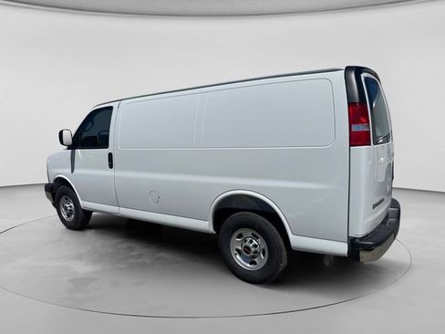 New 2026 GMC Savana 2500 w/ Driver Convenience Package RWD image 3