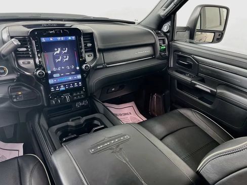 Used 2024 RAM 3500 Limited AWD/4WD image 26