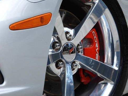 Used 2009 Chevrolet Corvette Coupe image 3