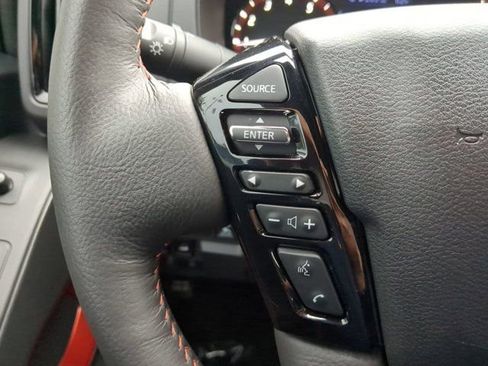 Used 2025 Nissan Frontier PRO-4X w/ Pro Convenience Package image 24