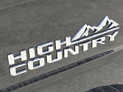 New 2026 Chevrolet Silverado 1500 High Country AWD/4WD image 8