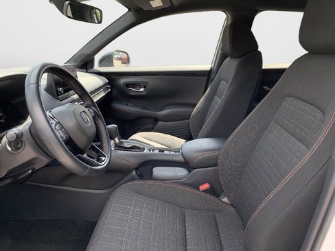 Certified 2025 Honda HR-V Sport image 13